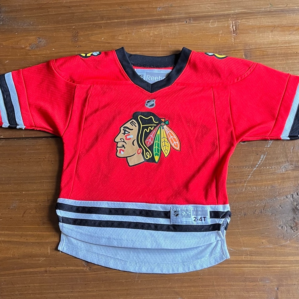 Reebok Toddler Blackhawks Jersey - Picture 3 of 4